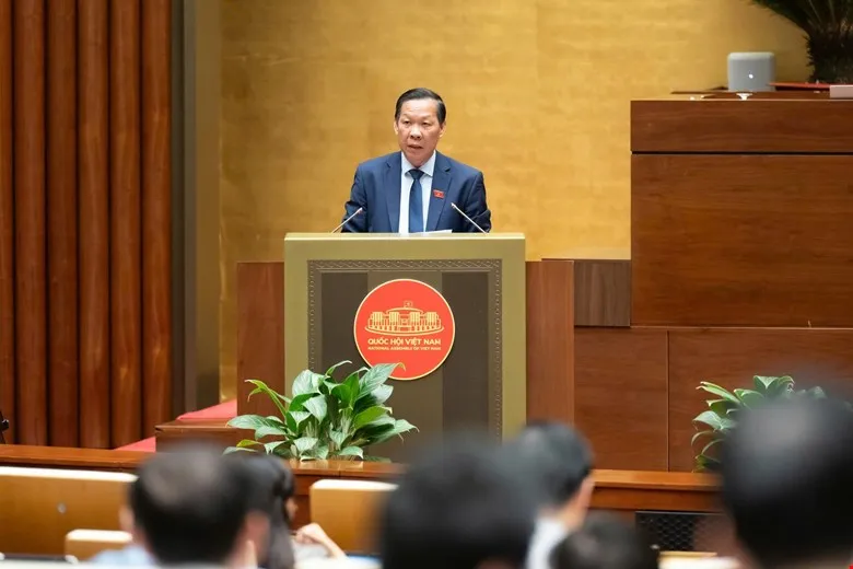 Tr&igrave;nh Quốc hội sửa 4 luật thuế, xem x&eacute;t thay đổi ngưỡng chịu thuế với hộ kinh doanh- Ảnh 2.