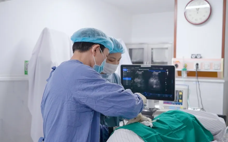 3 lần chọc h&uacute;t &aacute;p xe gan, cứu người đ&agrave;n &ocirc;ng tho&aacute;t cửa tử- Ảnh 4.