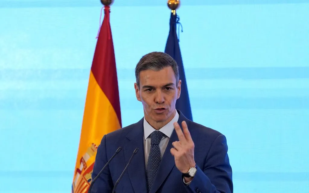 Thủ tướng Tây Ban Nha Pedro Sánchez (Ảnh: AP)