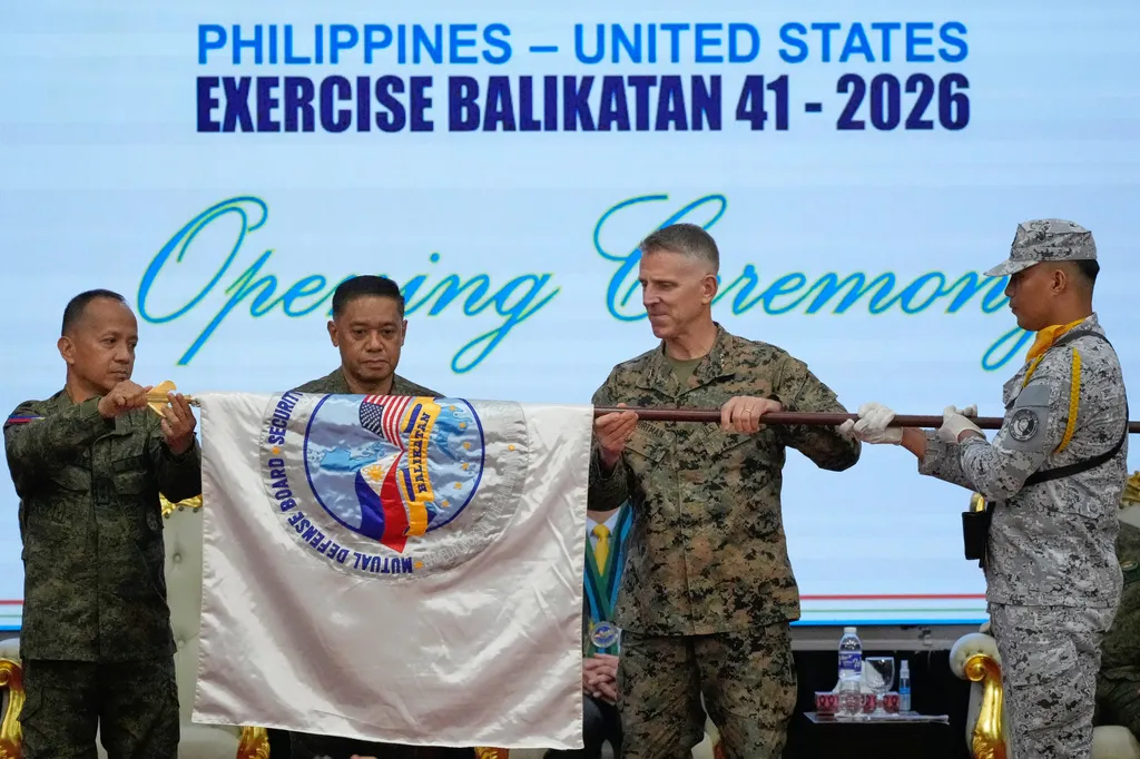 Mỹ, Philippines tập trận chung lớn nhất từ trước đến nay- Ảnh 1.