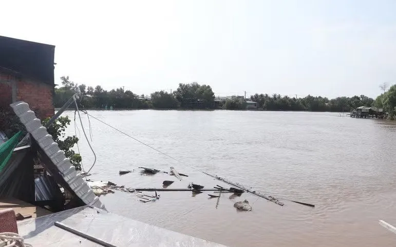 Hiện trường vụ sạt lở trên tuyến kênh xáng Bạc Liêu-Cà Mau. (Ảnh: Tuấn Phi/TTXVN)