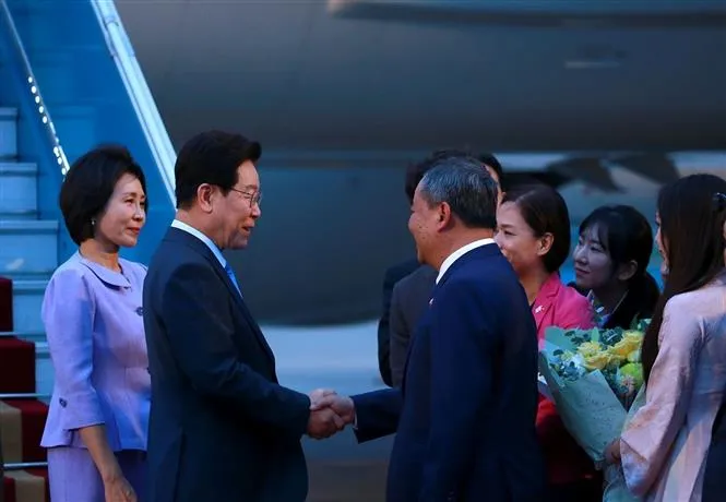 Tổng thống H&agrave;n Quốc Lee Jae Myung v&agrave; Phu nh&acirc;n thăm cấp Nh&agrave; nước tới Việt Nam - Ảnh 1.