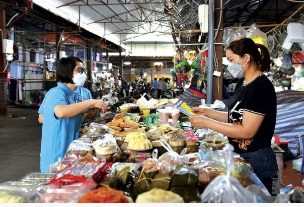 Đề xuất n&acirc;ng ngưỡng miễn thuế l&ecirc;n 2 tỉ đồng: C&oacute; ph&ugrave; hợp thực tế hộ kinh doanh?- Ảnh 1.