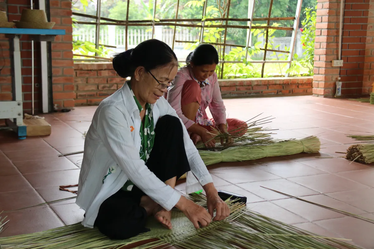 Giữ nghề đệm b&agrave;ng Ph&ograve; Trạch- Ảnh 6.