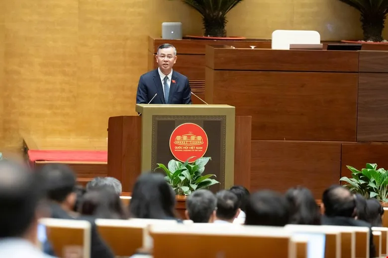 Tr&igrave;nh Quốc hội sửa 4 luật thuế, xem x&eacute;t thay đổi ngưỡng chịu thuế với hộ kinh doanh- Ảnh 1.