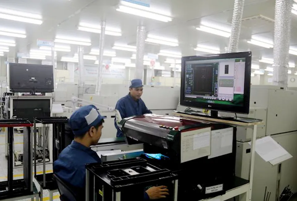 Tiết kiệm điện: từ &lsquo;chi ph&iacute; bắt buộc&rsquo; đến lợi thế cạnh tranh- Ảnh 1.