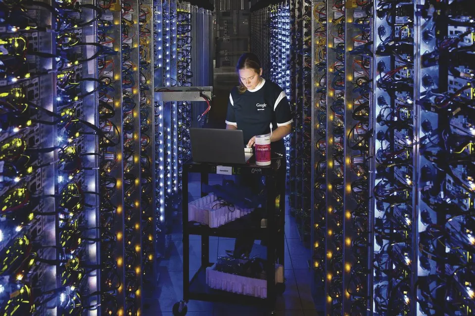 Xe điện v&agrave; trung t&acirc;m dữ liệu th&uacute;c đẩy nhu cầu điện to&agrave;n cầu- Ảnh 1.