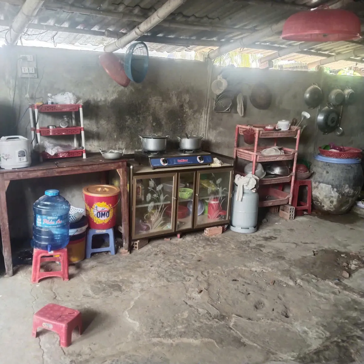 Khi 200 triệu đồng trở th&agrave;nh g&aacute;nh nặng kh&ocirc;ng thể vượt qua  - Ảnh 2.