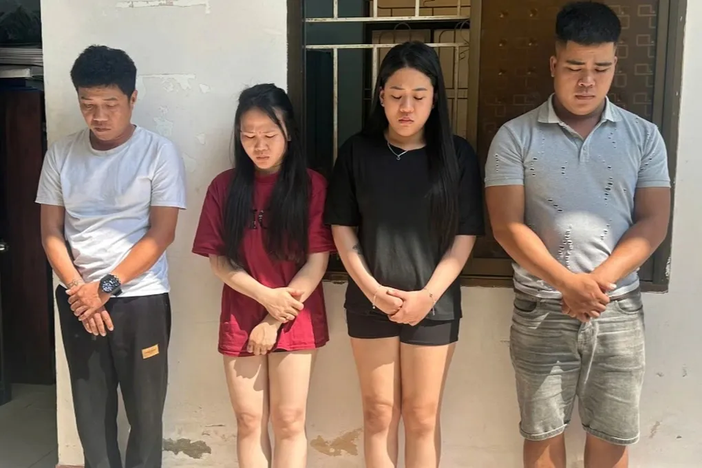 Bắt quả tang 2 cặp nam nữ sử dụng ma t&uacute;y tr&ecirc;n &ocirc; t&ocirc; giữa đ&egrave;o vắng- Ảnh 1.