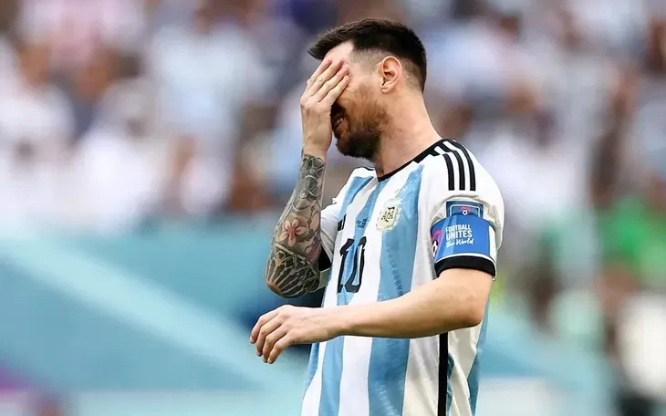 Messi vướng kiện tụng trước thềm World Cup, tuyển Argentina đối mặt &aacute;p lực lớn- Ảnh 1.