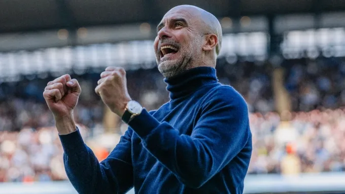 HLV Pep Guardiola phản b&aacute;c Wayne Rooney, bảo vệ m&agrave;n ăn mừng của Man City- Ảnh 1.