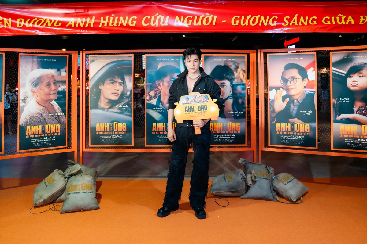 Đường đua phim dịp lễ 30/4 "nghẹ thở" từ thảm đỏ - Ảnh 5.