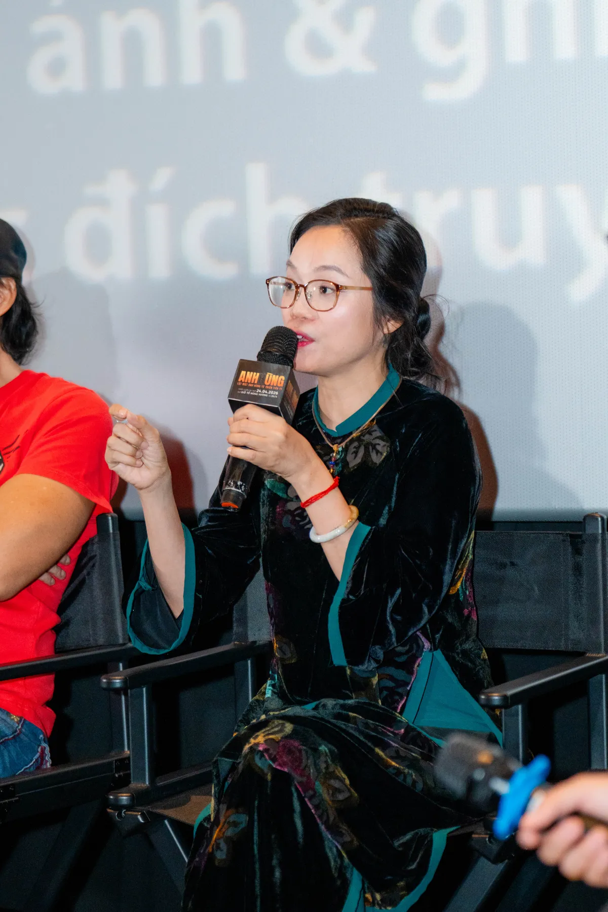 Th&aacute;i H&ograve;a diễn như "b&aacute;n mạng" trong t&igrave;nh huống khắc nghiệt về thể lực v&agrave; tinh thần - Ảnh 4.