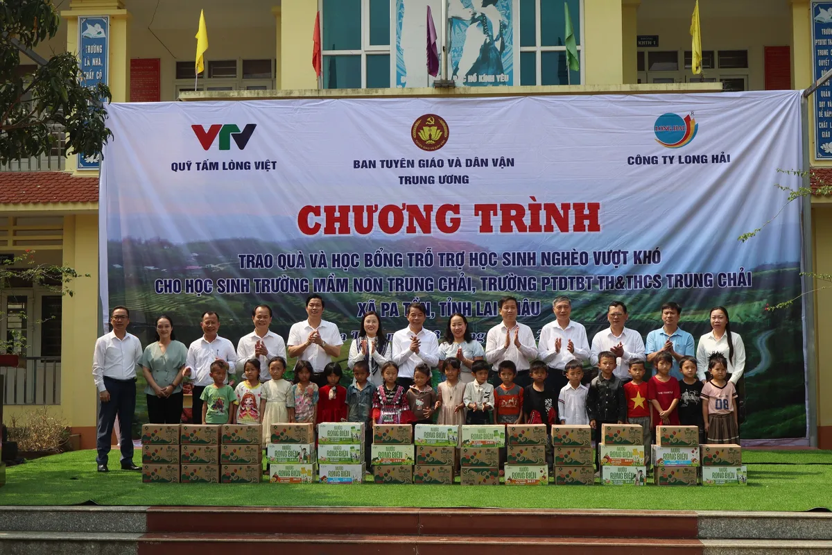 Lai Ch&acirc;u thực hiện hiệu quả Chỉ thị 29 v&agrave; Nghị quyết số 71, Nghị quyết số 57 - Ảnh 11.