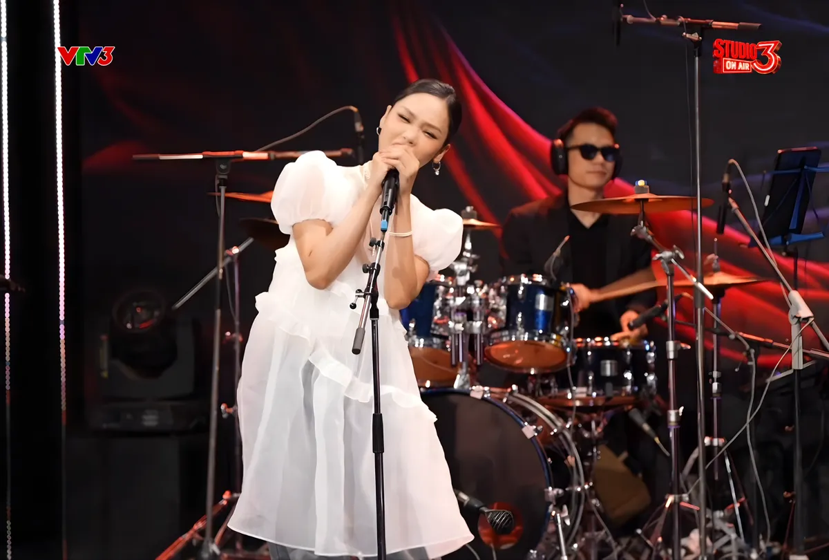 Studio 3: Miu L&ecirc; - "Một m&igrave;nh nhưng kh&ocirc;ng c&ocirc; đơn"- Ảnh 3.