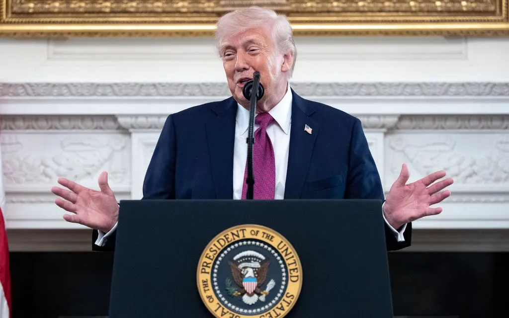 Tổng thống Mỹ Donald Trump phát biểu tại một sự kiện ở Nhà Trắng, ngày 21/4/2026. (Ảnh: AP)