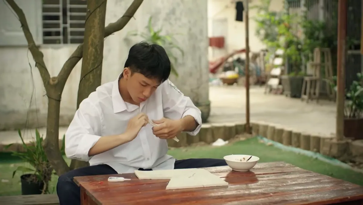 Bước ch&acirc;n v&agrave;o đời - Tập 27: Qu&acirc;n đồng &yacute; đi du học, đặt điều kiện với bố mẹ để bảo vệ Thương - Ảnh 7.