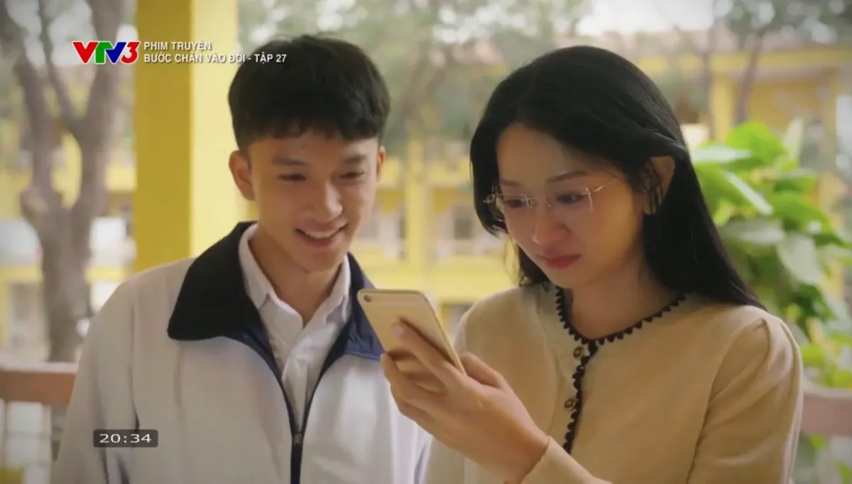 Bước ch&acirc;n v&agrave;o đời - Tập 27: Qu&acirc;n đồng &yacute; đi du học, đặt điều kiện với bố mẹ để bảo vệ Thương - Ảnh 13.