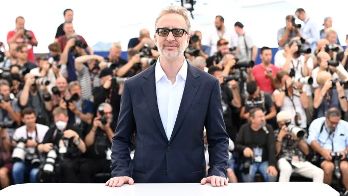 Diễn biến bất ngờ từ Li&ecirc;n hoan phim Cannes, phim của d&agrave;n sao Hollywood xuất hiện ph&uacute;t ch&oacute;t  - Ảnh 1.