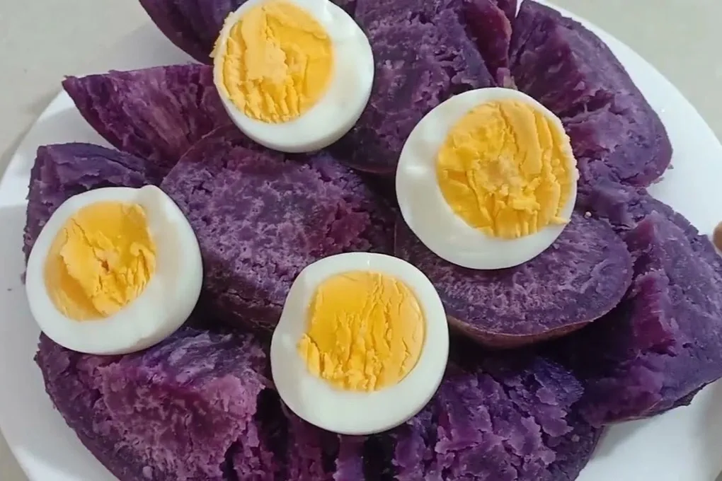 Khoai lang &ndash; trứng: Bộ đ&ocirc;i gi&uacute;p no l&acirc;u, hỗ trợ kiểm so&aacute;t c&acirc;n nặng- Ảnh 1.