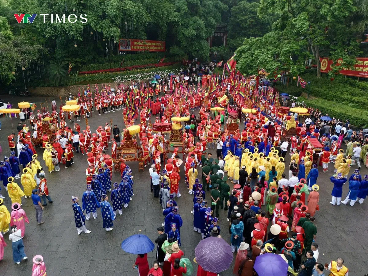 Ph&uacute; Thọ: Đặc sắc nghi lễ rước kiệu về Đền H&ugrave;ng - Ảnh 4.