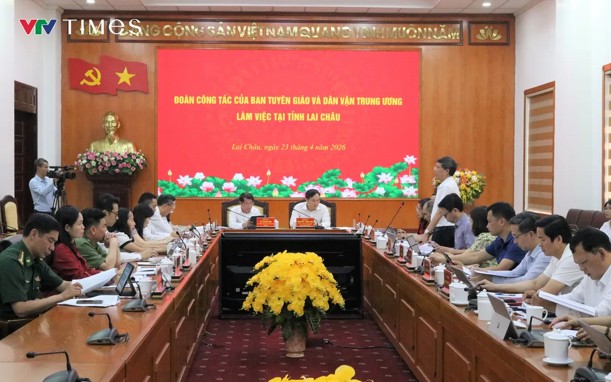 Quang cảnh buổi làm việc. Ảnh: Quốc Hưng