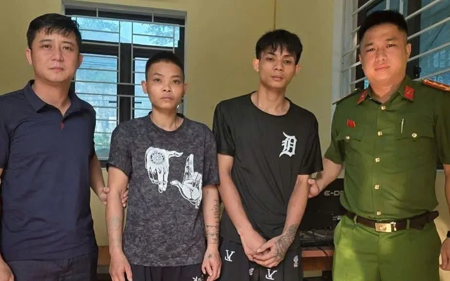 Chưa đầy 24h, Công an xã Trung Chính đã phát hiện, bắt giữ 2 đối tượng mà Cơ quan Cảnh sát điều tra Công an tỉnh Lai Châu truy tìm.
