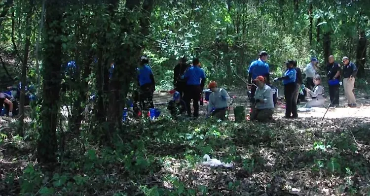 Ph&aacute;t hiện h&agrave;i cốt nhiều trẻ nhỏ tại th&agrave;nh phố miền Nam nước Mỹ- Ảnh 1.