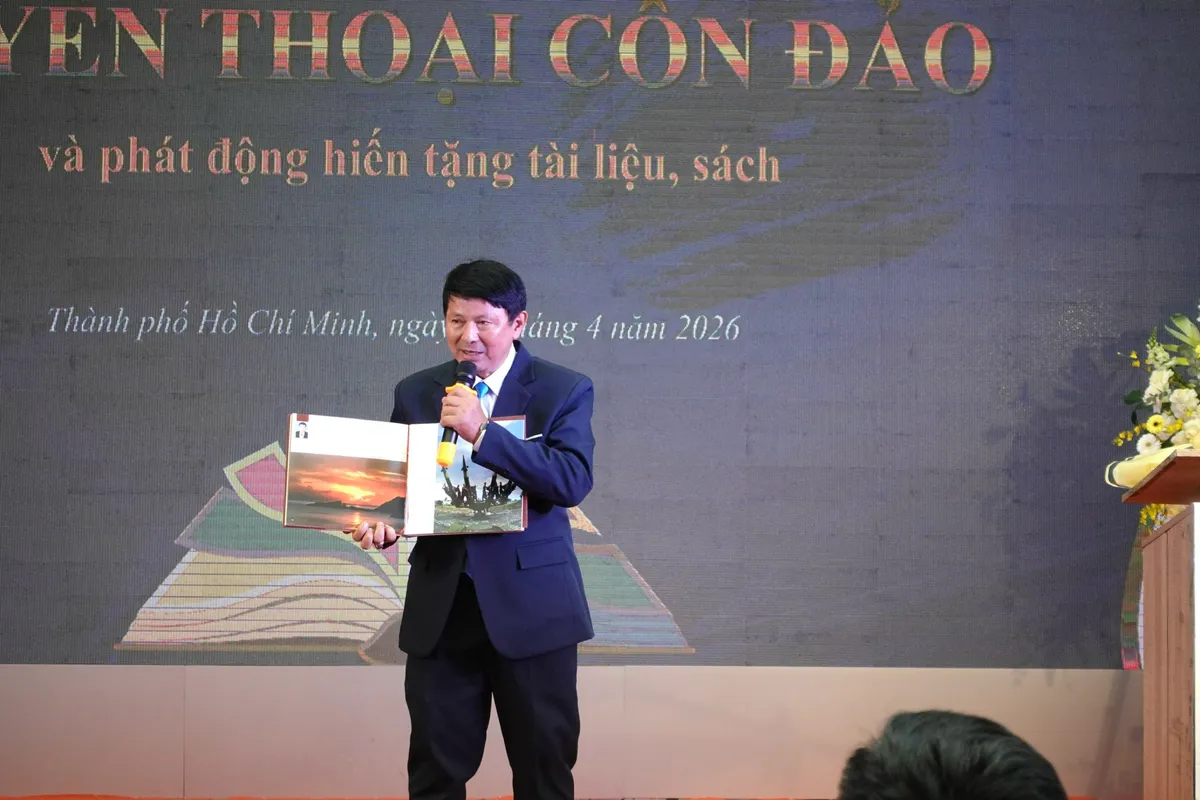 Ra mắt tủ s&aacute;ch &ldquo;Huyền thoại C&ocirc;n Đảo&rdquo;: Kh&ocirc;ng gian đọc từ k&yacute; ức lịch sử- Ảnh 7.