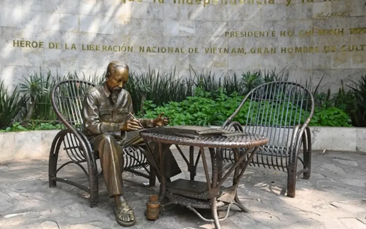 Tượng Chủ tịch Hồ Chí Minh ở Mexico. (Nguồn: Báo Lao động)
