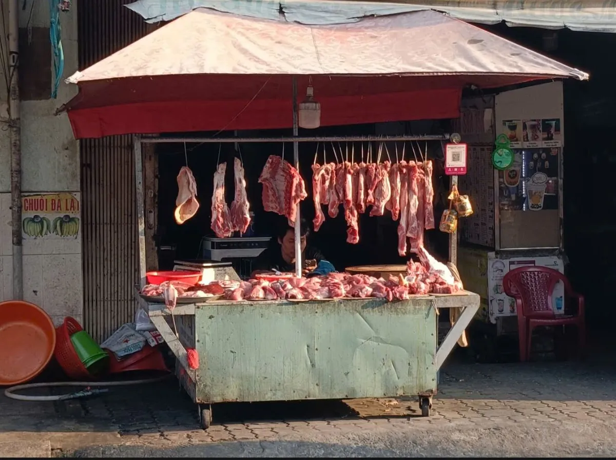 Từ ph&ograve;ng thủ sang ph&aacute;t triển: Hộ kinh doanh cần lực đẩy ch&iacute;nh s&aacute;ch- Ảnh 1.