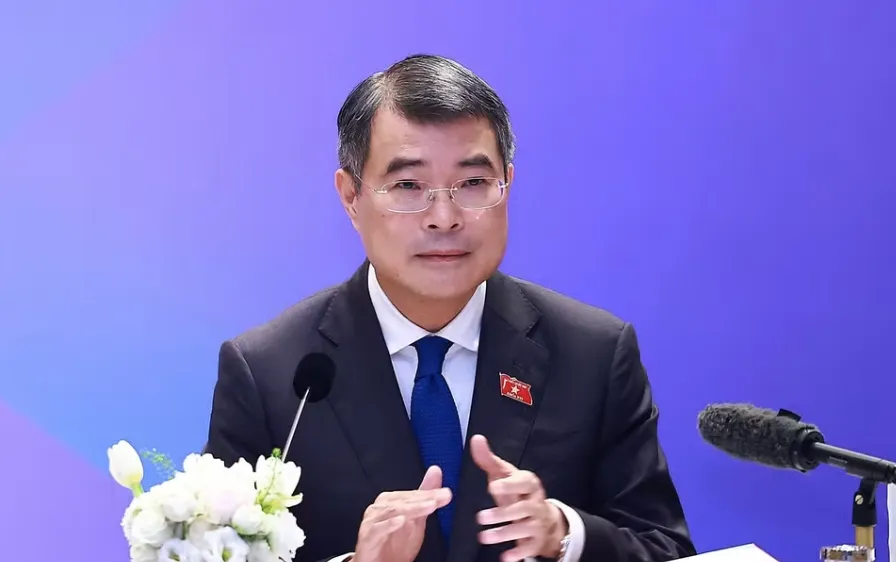 Thủ tướng L&ecirc; Minh Hưng v&agrave; Tổng thống H&agrave;n Quốc Lee Jae Myung dự Tọa đ&agrave;m b&agrave;n tr&ograve;n về hợp t&aacute;c kinh tế- Ảnh 2.