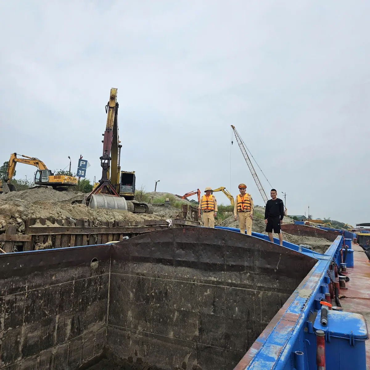 H&agrave; Nội: Đảm bảo an to&agrave;n giao th&ocirc;ng đường thủy thượng nguồn s&ocirc;ng Hồng dịp nghỉ lễ - Ảnh 1.