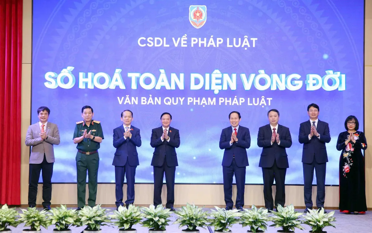 Lễ Khai trương hạ tầng số và dữ liệu, sẵn sàng cho cuộc tổng rà soát văn bản quy phạm pháp luật toàn quốc