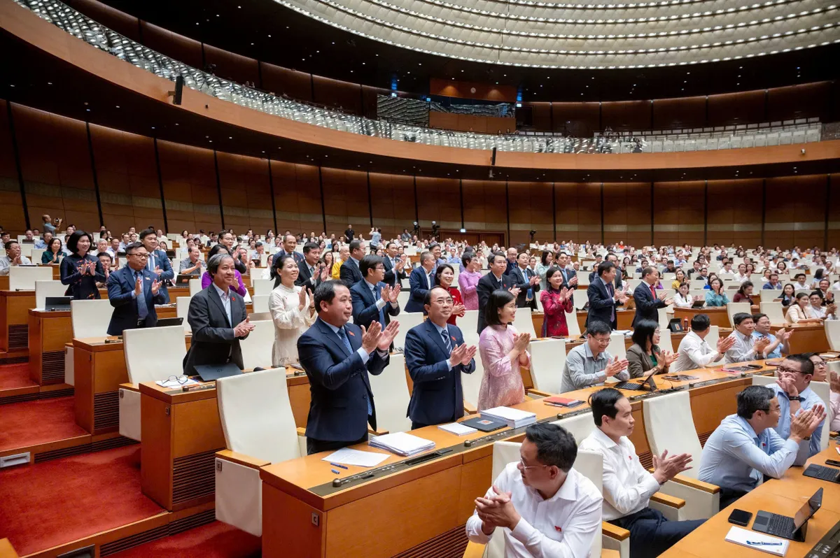 Chủ tịch UBND TP H&agrave; Nội Vũ Đại Thắng: Luật Thủ đ&ocirc; (sửa đổi) tạo đột ph&aacute; cho Thủ đ&ocirc; ph&aacute;t triển mạnh mẽ - Ảnh 4.