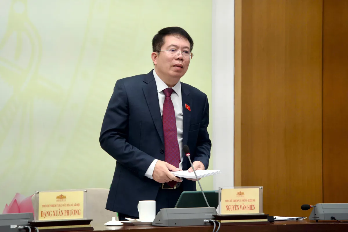 C&ocirc;ng t&aacute;c nh&acirc;n sự tại Kỳ họp thứ Nhất của Quốc hội được tiến h&agrave;nh rất nghi&ecirc;m t&uacute;c, chặt chẽ, đạt sự thống nhất rất cao- Ảnh 3.