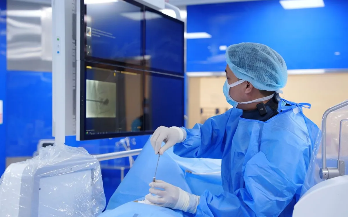 Xẹp 2 đốt sống v&igrave; uống thuốc đ&ocirc;ng y giảm đau xương khớp- Ảnh 3.