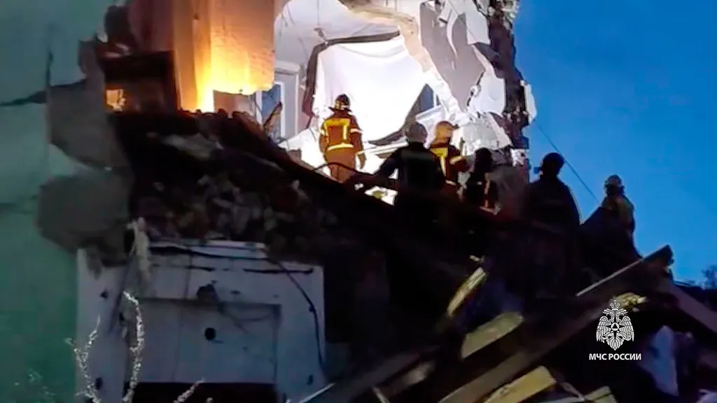Nga v&agrave; Ukraine tấn c&ocirc;ng UAV lẫn nhau g&acirc;y thương vong- Ảnh 1.