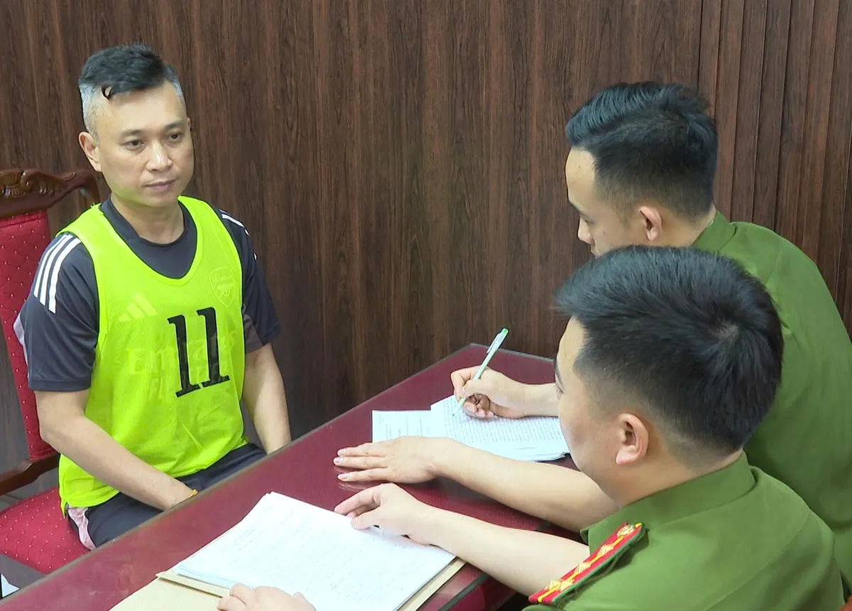 X&oacute;a sổ trường g&agrave; quốc tế c&oacute; giao dịch đ&aacute;nh bạc hơn 1.200 tỷ đồng  - Ảnh 2.