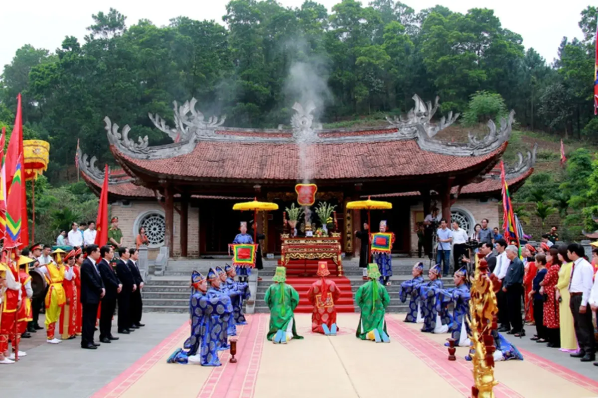 Đền H&ugrave;ng: Nơi thời gian dừng lại b&ecirc;n dấu ch&acirc;n ti&ecirc;n tổ- Ảnh 1.