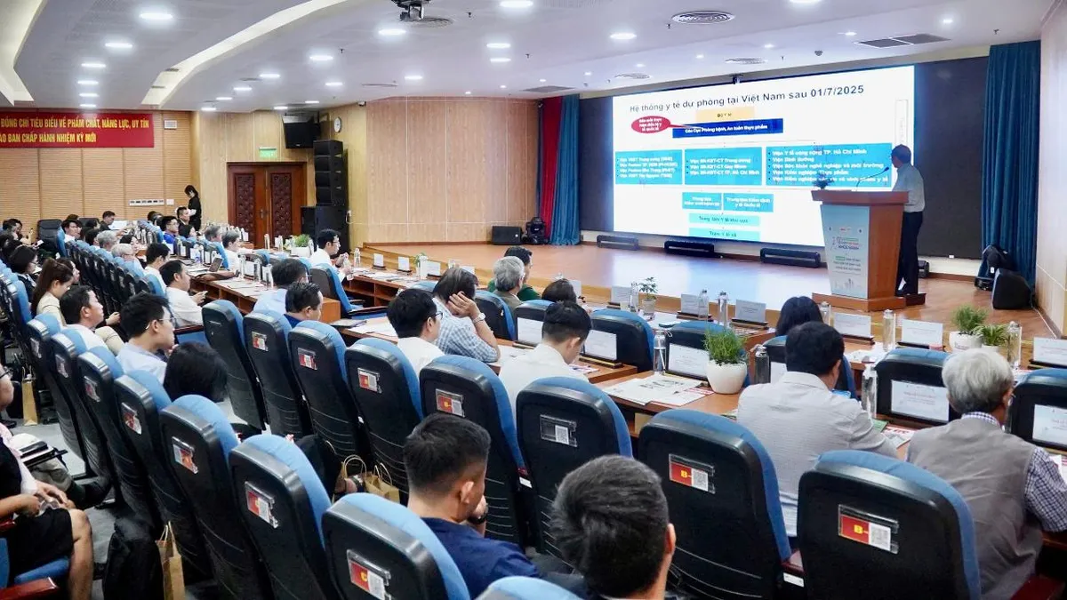 Đ&oacute;n s&oacute;ng &lsquo;kinh tế bạc&rsquo;, cơ hội lớn cho ng&agrave;nh chăm s&oacute;c sức khỏe- Ảnh 2.