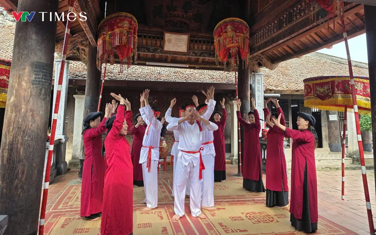 Hát xoan Phú Thọ có từ thời Hùng Vương được lưu truyền nhiều đời.