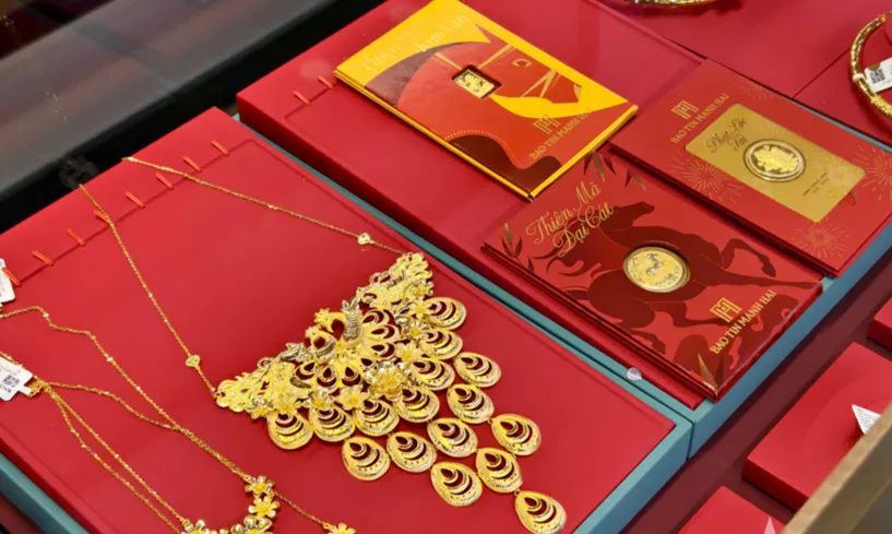 Gi&aacute; v&agrave;ng h&ocirc;m nay (24-4): Giảm xuống mức thấp nhất trong nhiều tuần- Ảnh 1.