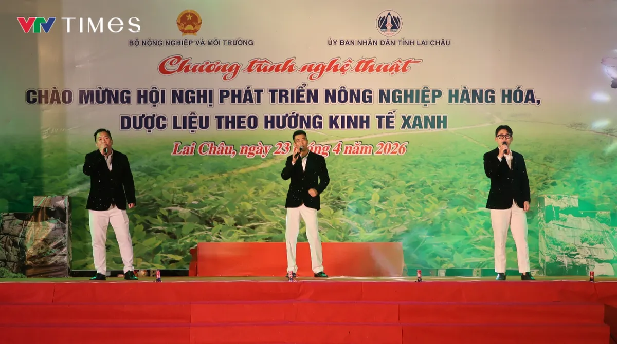 Đặc sắc Chương tr&igrave;nh nghệ thuật &ldquo;Lai Ch&acirc;u lung linh sắc m&agrave;u&rdquo; - Ảnh 4.