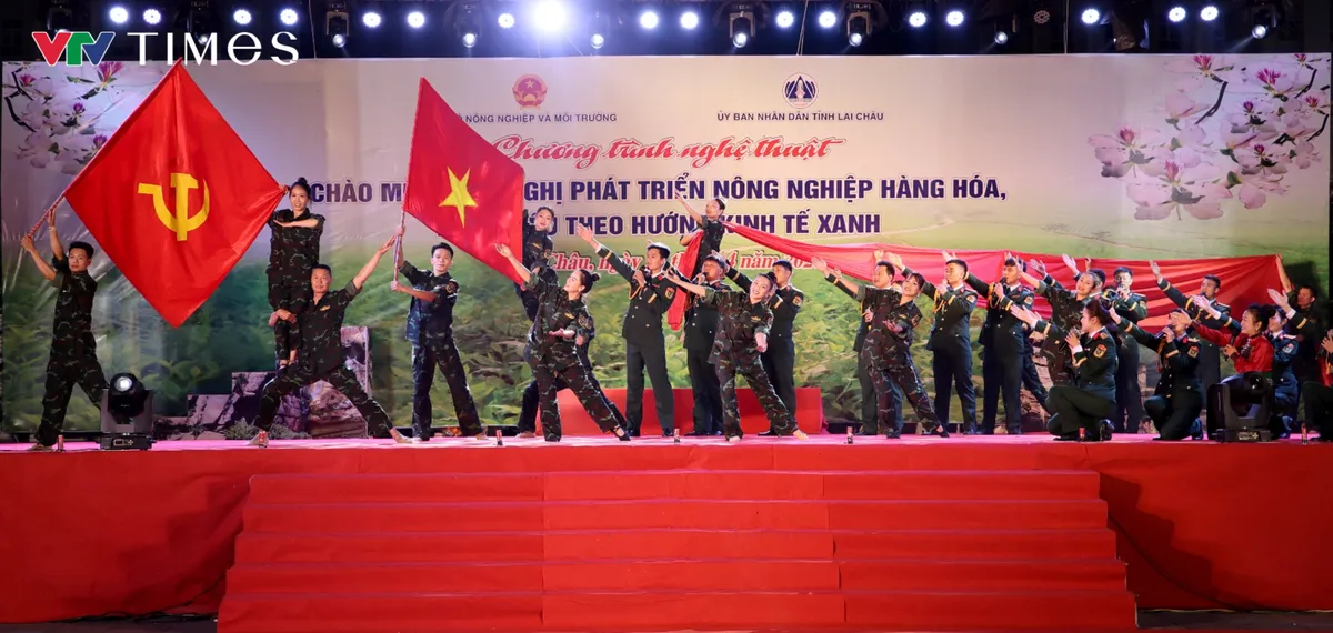 Đặc sắc Chương tr&igrave;nh nghệ thuật &ldquo;Lai Ch&acirc;u lung linh sắc m&agrave;u&rdquo; - Ảnh 5.