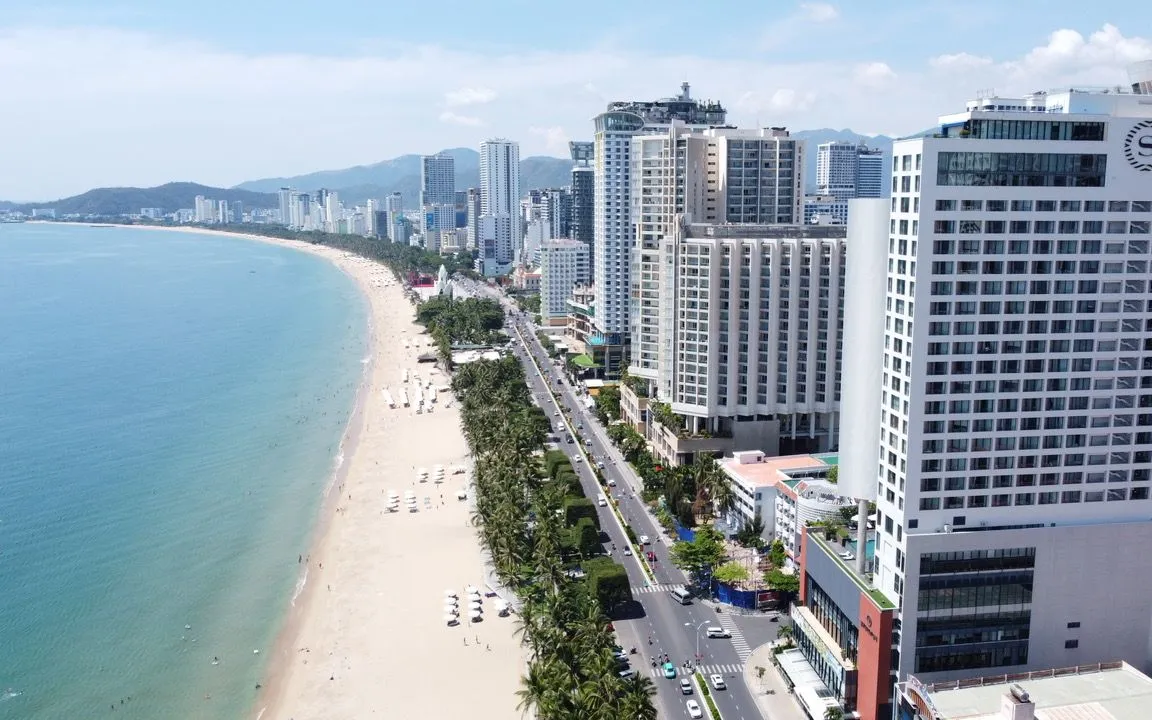 Du lịch Khánh Hòa đang ghi nhận đà tăng trưởng mạnh trong năm 2026, đặc biệt bứt tốc rõ nét trong tháng 4.