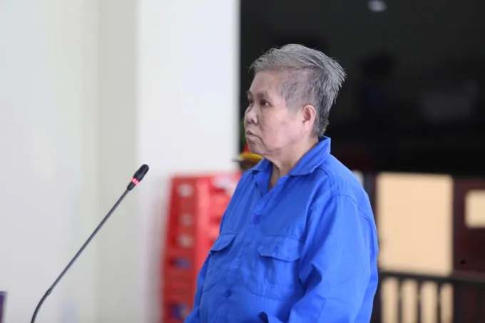 Giả &ldquo;thầy b&oacute;i&rdquo; lừa gần 100 tỷ đồng, người phụ nữ lĩnh &aacute;n chung th&acirc;n- Ảnh 1.