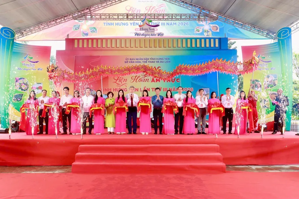 Hưng Y&ecirc;n khai mạc Li&ecirc;n hoan Ẩm thực lần thứ III, quy tụ gần 150 gian h&agrave;ng đặc sắc- Ảnh 1.
