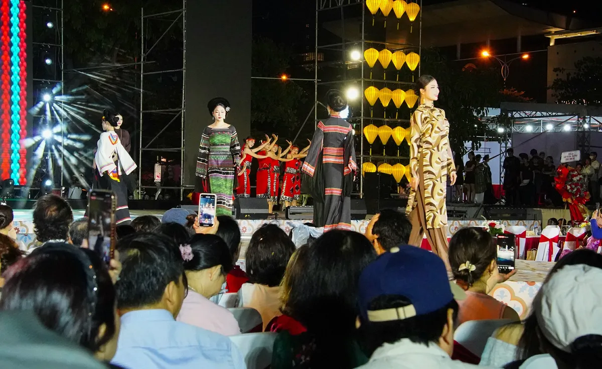 Khai mạc Lễ hội &aacute;o d&agrave;i Đ&agrave; Nẵng năm 2026- Ảnh 2.