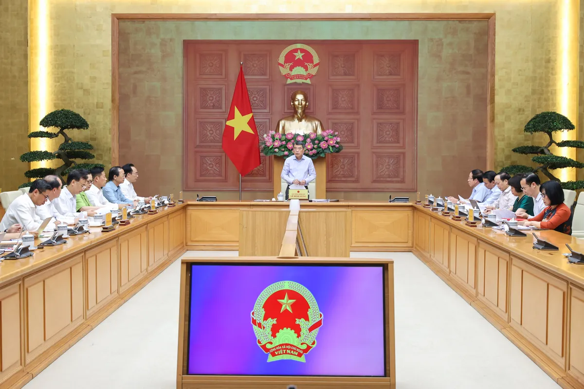 Thủ tướng L&ecirc; Minh Hưng: Đảng, Nh&agrave; nước đặc biệt quan t&acirc;m lĩnh vực gi&aacute;o dục v&agrave; đ&agrave;o tạo - Ảnh 1.